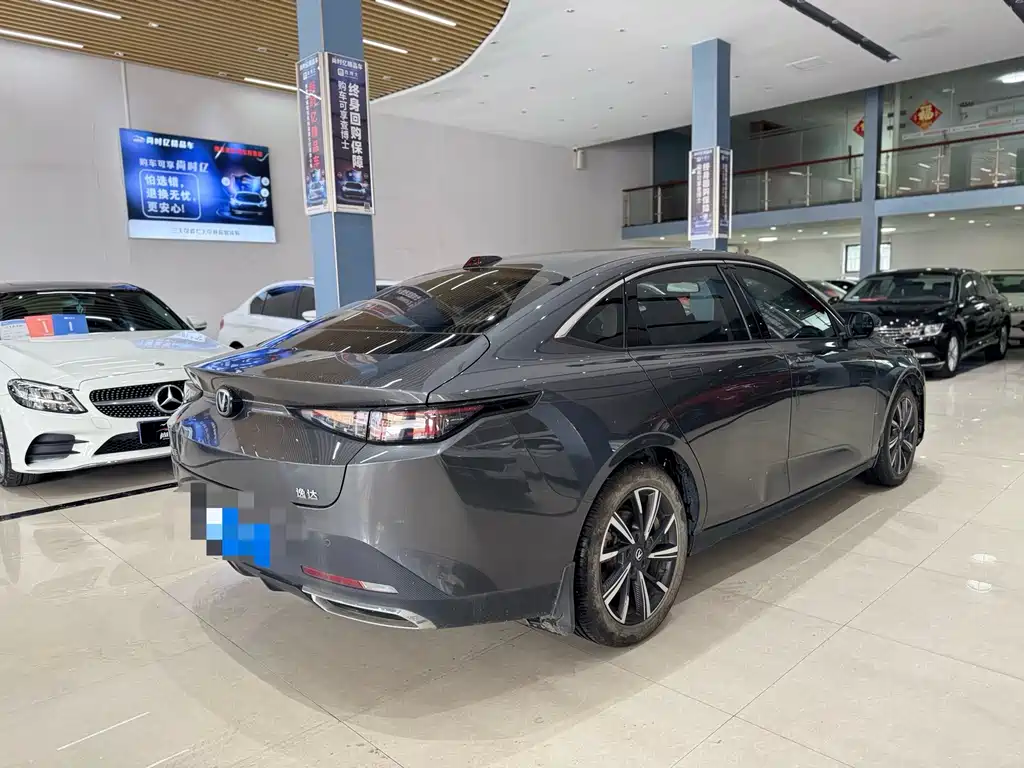 Changan Yida — миниатюра 4