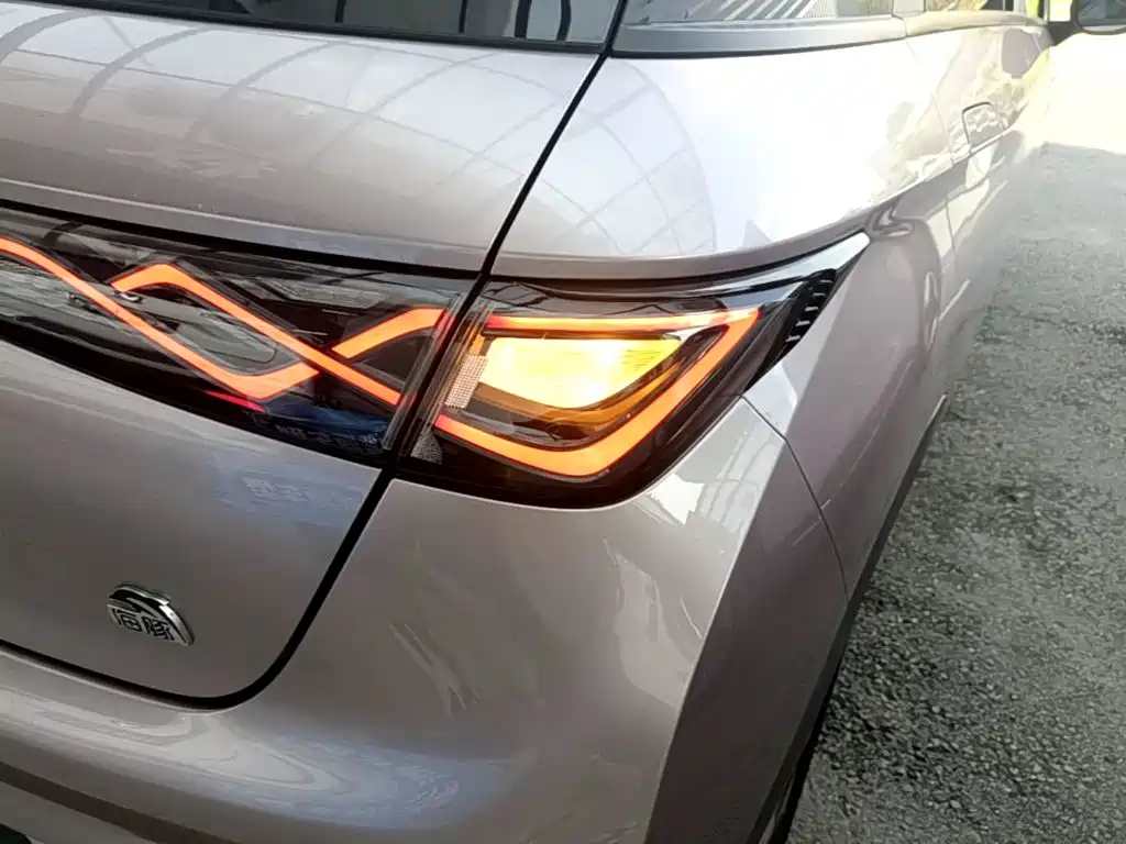 BYD Dolphin — миниатюра 8