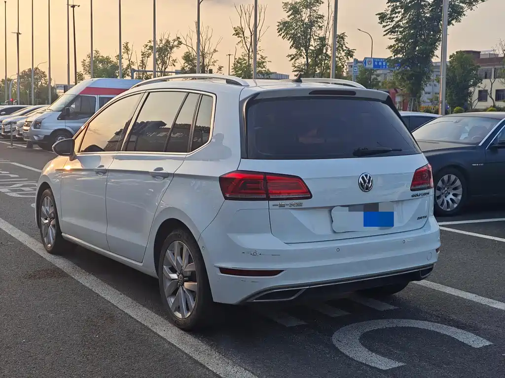 Volkswagen Golf Sportsvan — миниатюра 7