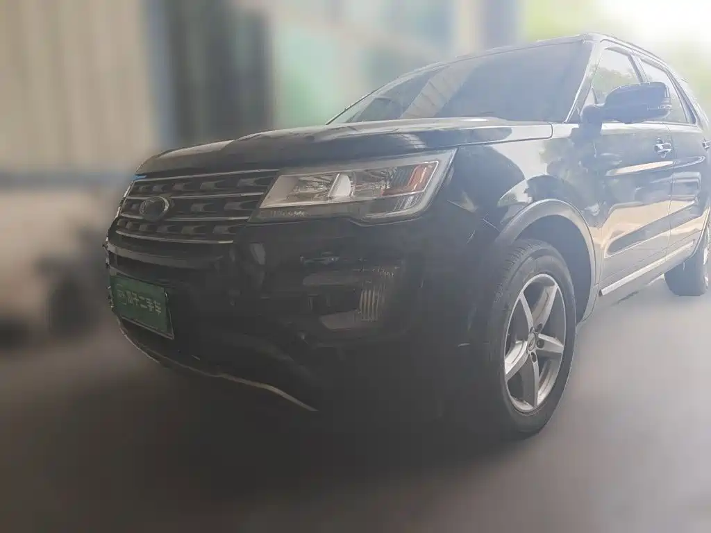 Ford Explorer (Import)