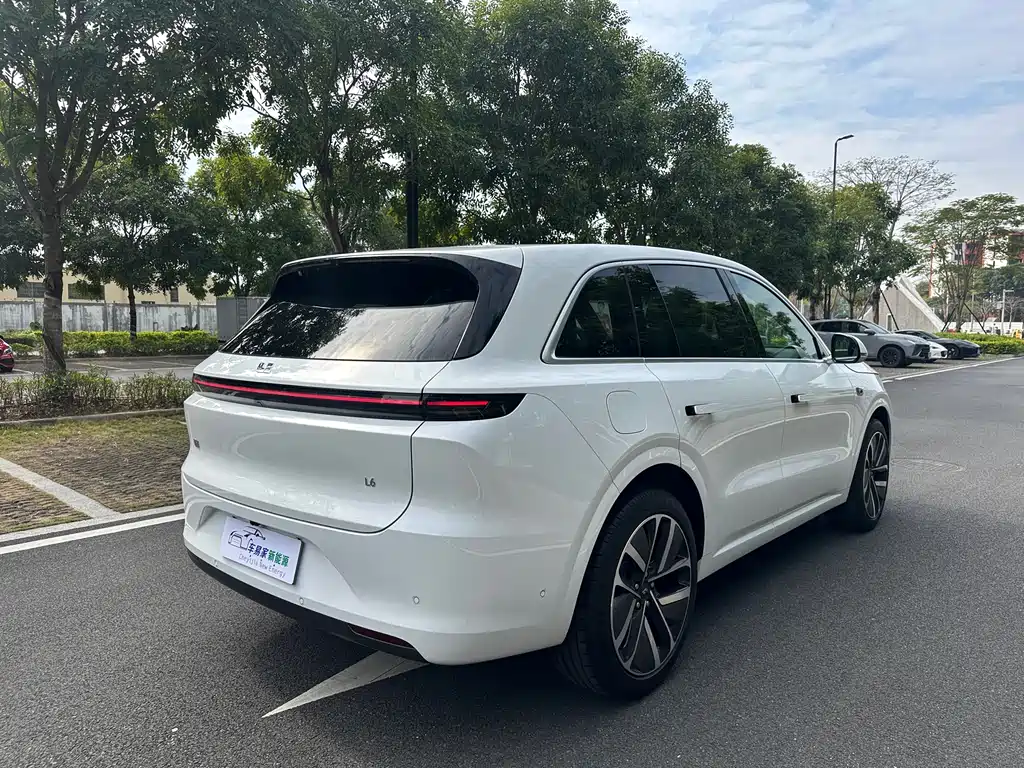 Li Auto IDEAL L6