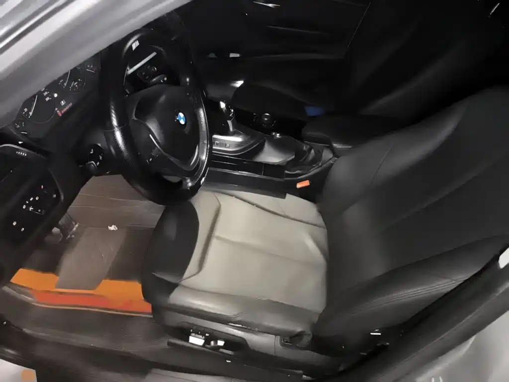 BMW 3 Series — миниатюра 8