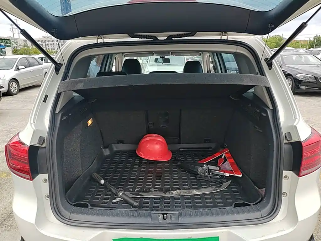 Volkswagen Tiguan — миниатюра 19