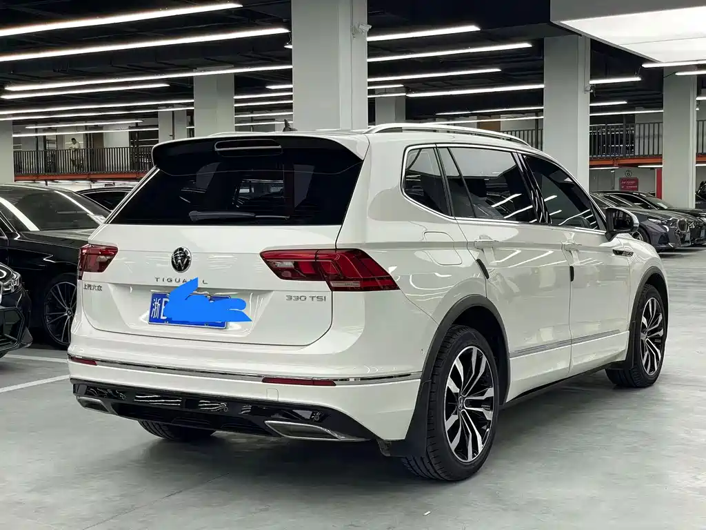 Volkswagen Tiguan L — миниатюра 9