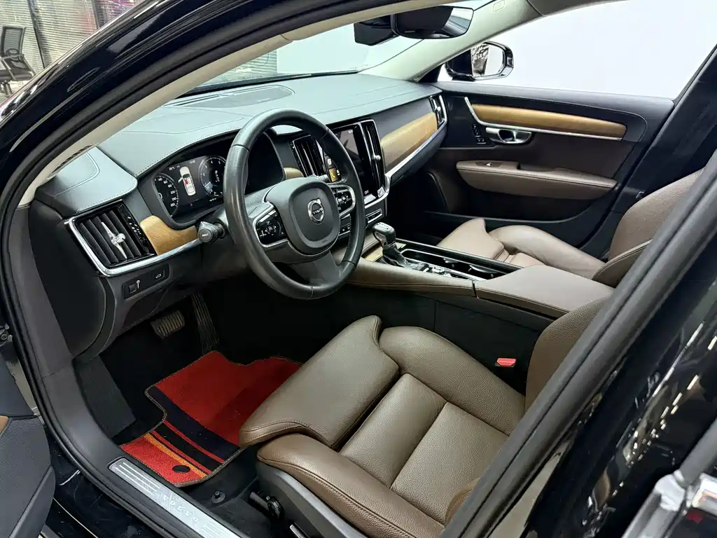 Volvo S90 — миниатюра 4