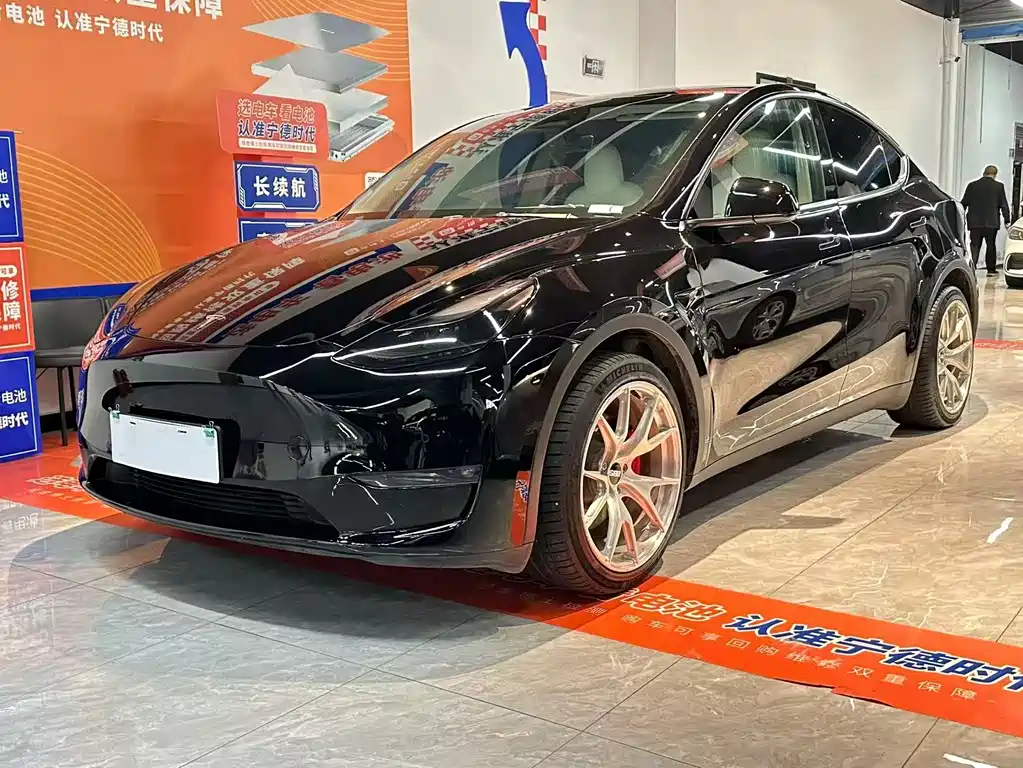Tesla Model Y 2022