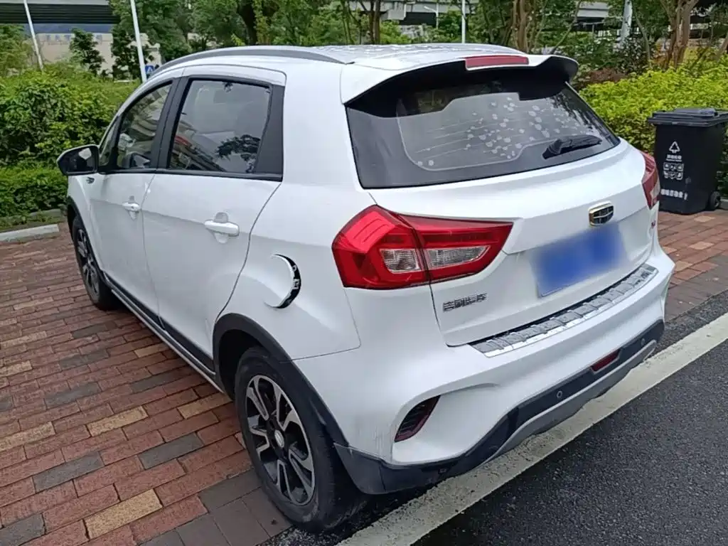 Geely Vision X3 — миниатюра 5
