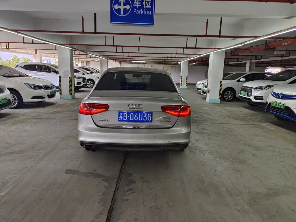 Audi A4L — миниатюра 4