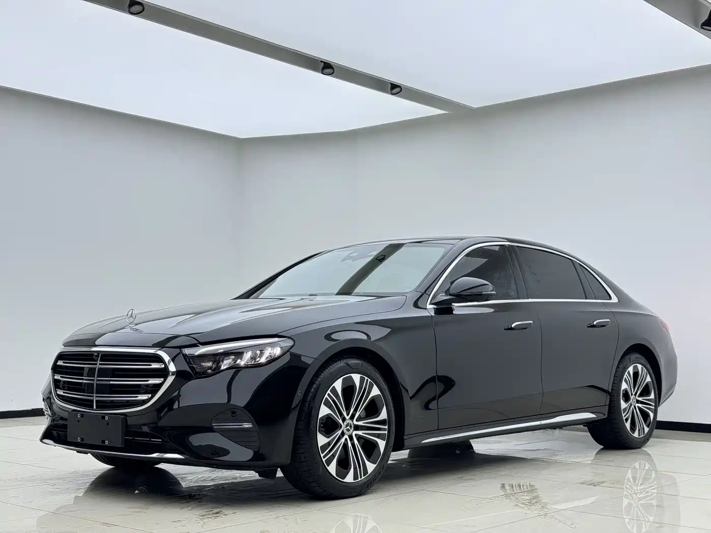奔驰E级 2026款 E 300 L 豪华型 2026