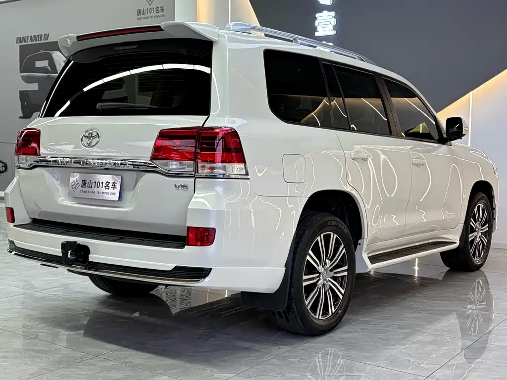 Toyota Land Cruiser — миниатюра 10