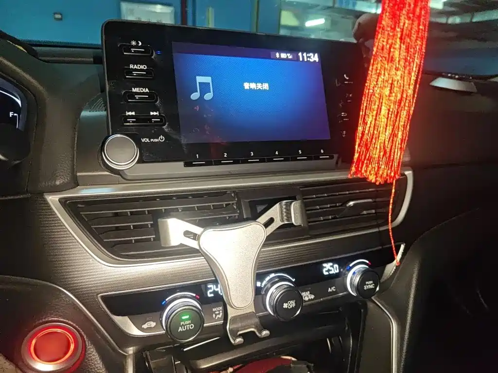 Honda Accord — миниатюра 6
