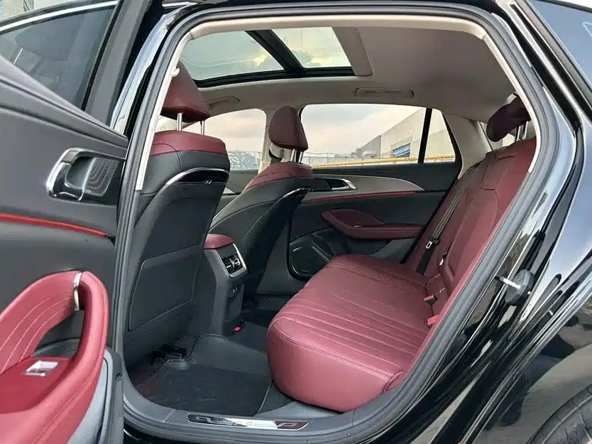 Hongqi Hongqi H5 — миниатюра 5