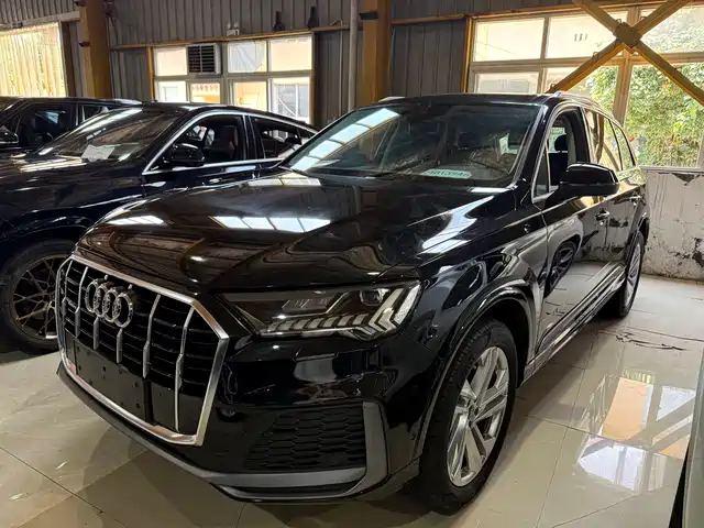 Audi Q 7 2021 45 TFSI quattro S line Sport — фото 1