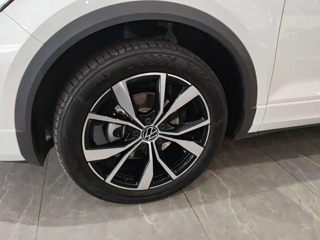 Volkswagen T-Roc — миниатюра 23