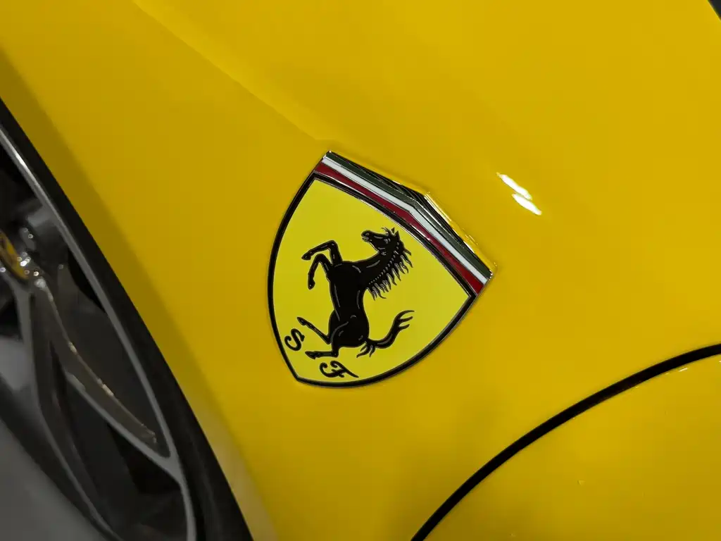 Ferrari 296 2022 3.0T V6 GTS