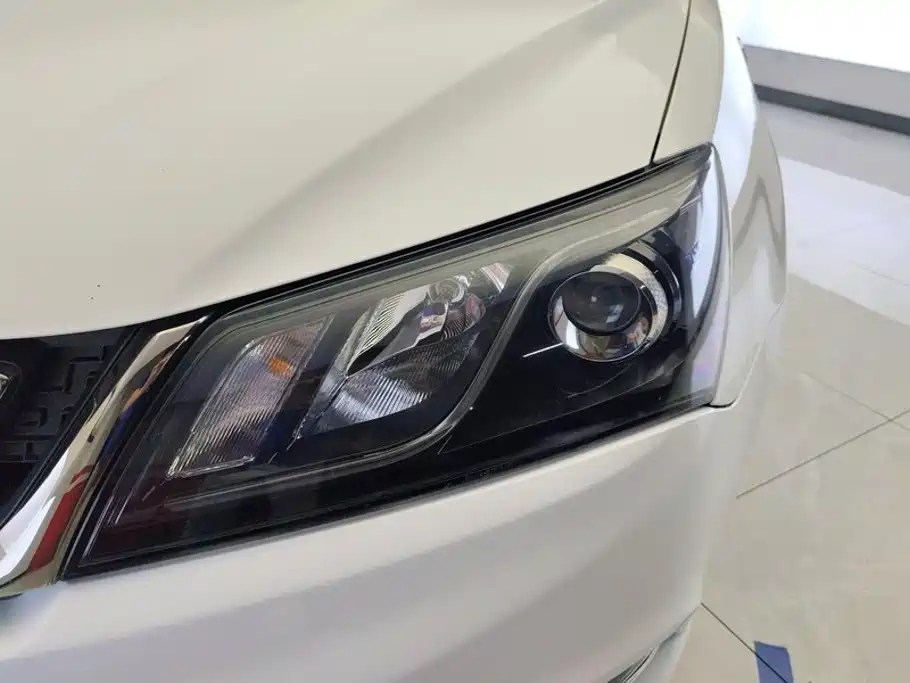 Geely Emgrand — миниатюра 5