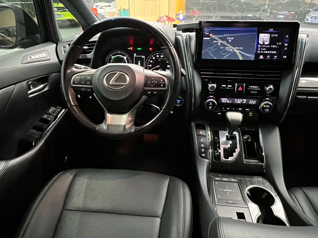 Lexus LM — фотографии объявления, Фото 30