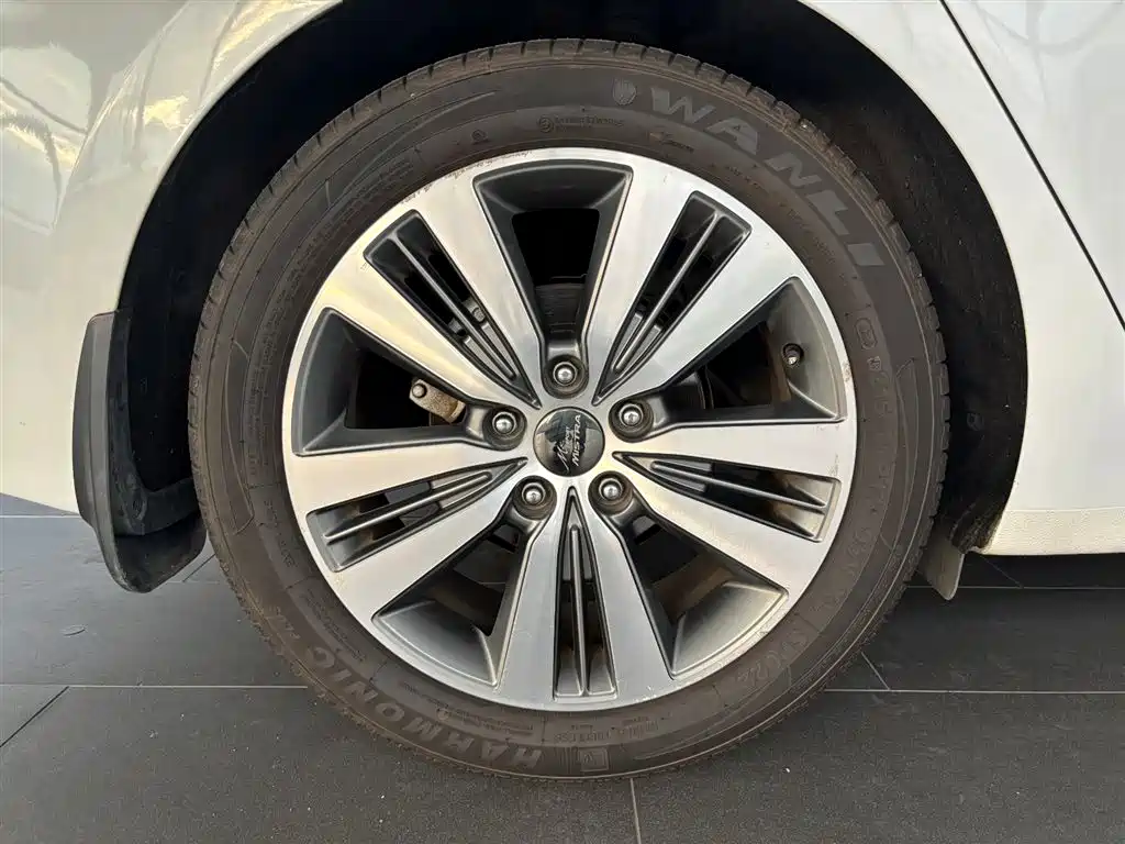 Hyundai Mistra — миниатюра 7