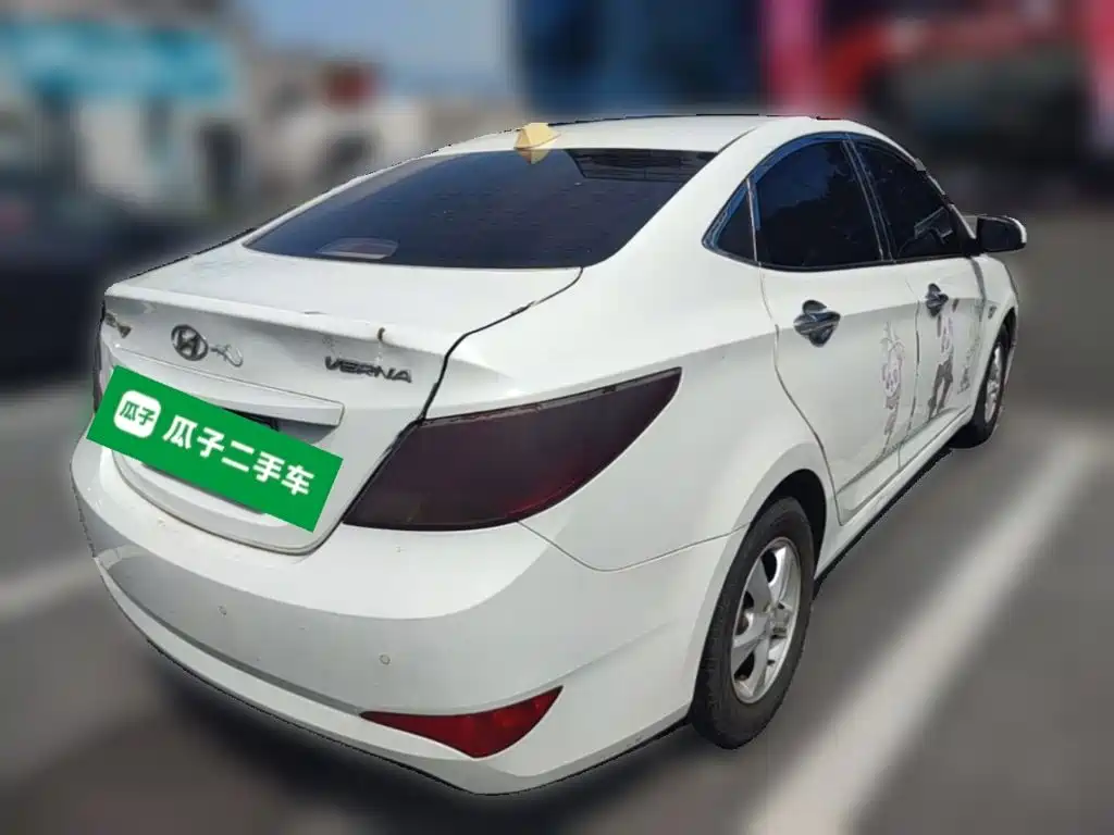 Hyundai Verna — миниатюра 12