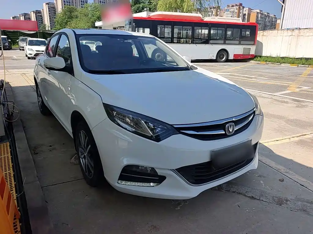 Changan Eado XT — миниатюра 4