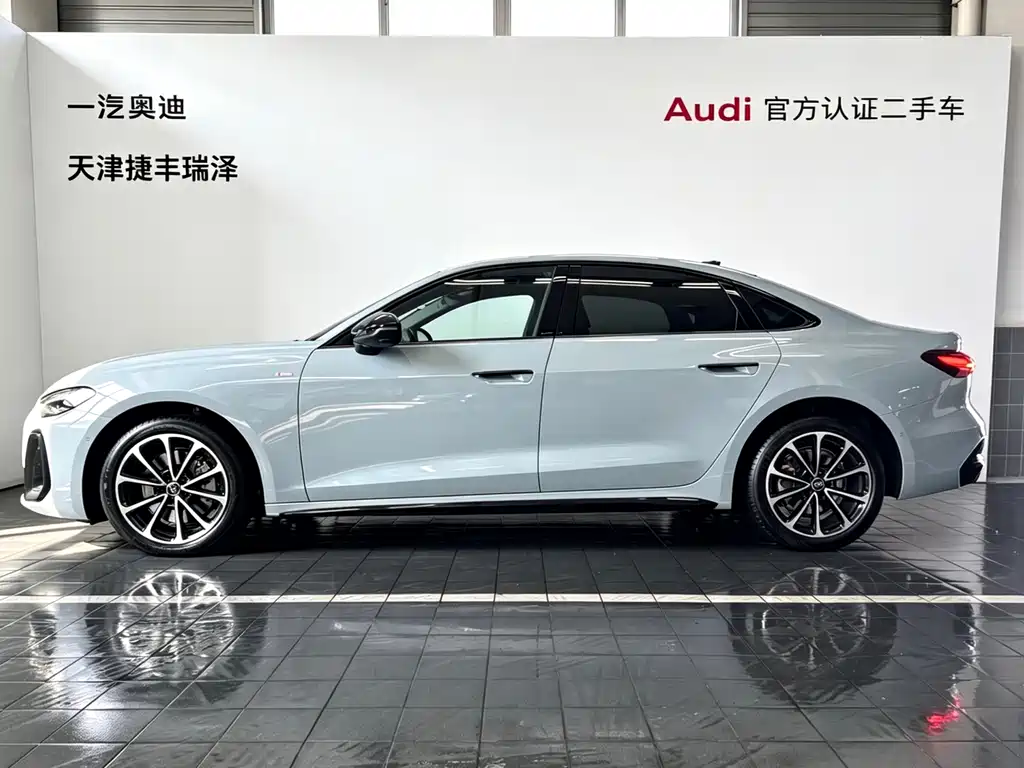 Audi Audi A5L — миниатюра 4
