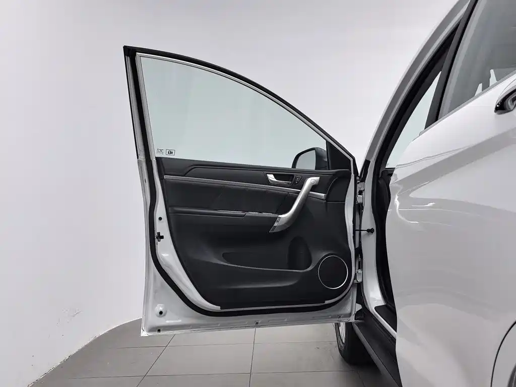 Haval M6 — миниатюра 8