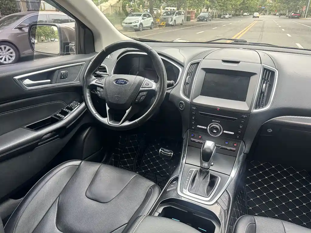 Ford Edge — миниатюра 15