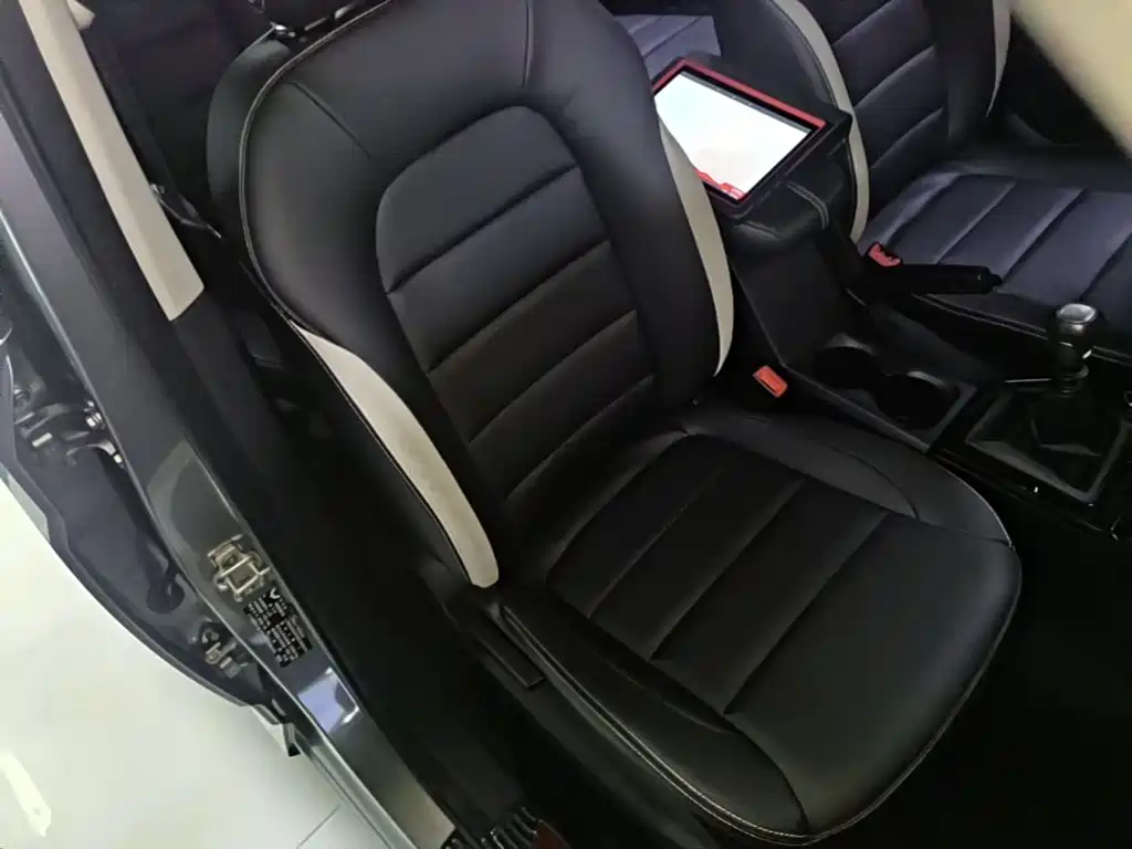 Wuling Hongguang PLUS — миниатюра 25