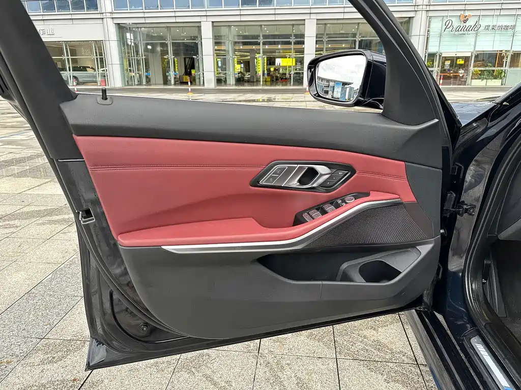 BMW 3 Series — миниатюра 13