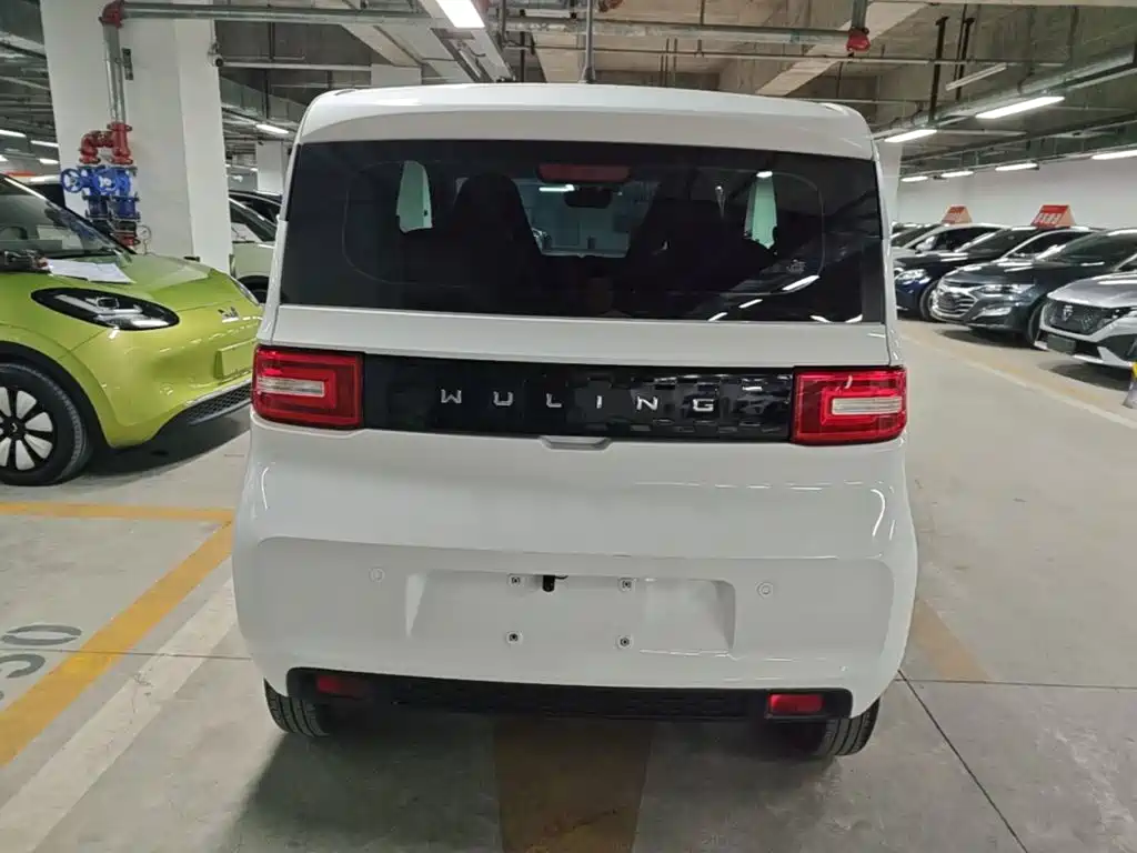 Wuling MINIEV — миниатюра 6