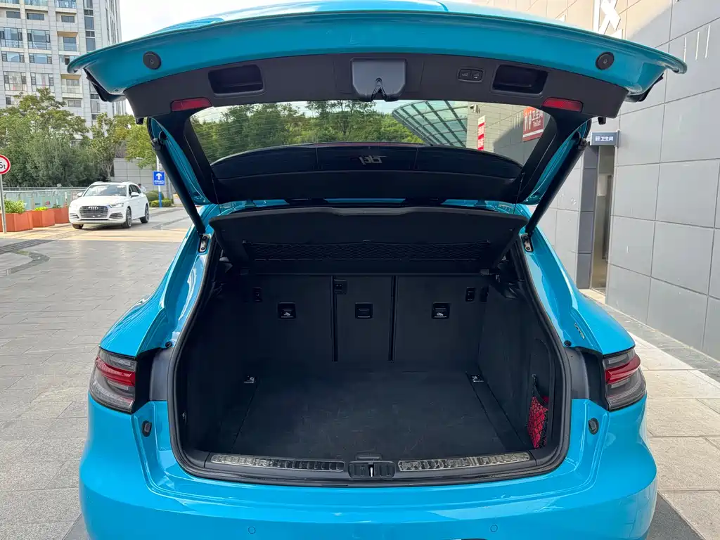 Porsche Macan — миниатюра 45