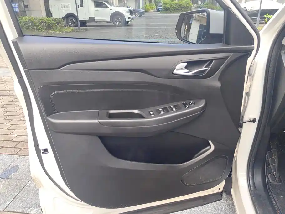 Wuling Hongguang S3 — миниатюра 7