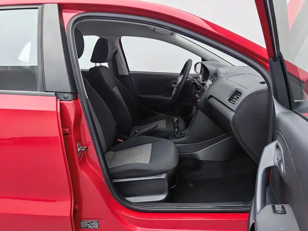 Volkswagen Polo — миниатюра 23