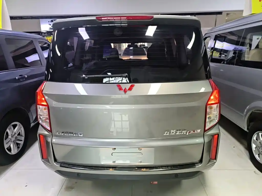 Wuling Hongguang PLUS — миниатюра 6