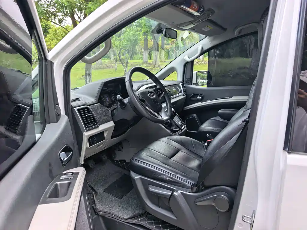 JAC Refine Refine M4 — миниатюра 8