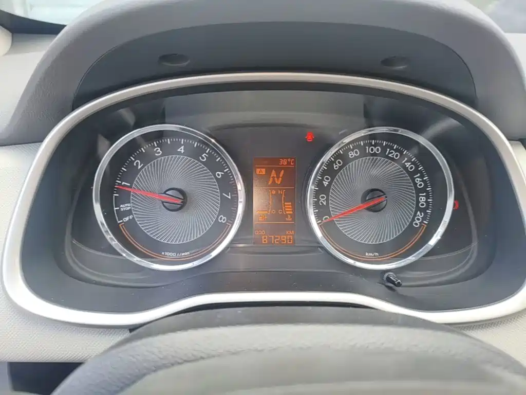 Chevrolet Sail — миниатюра 12