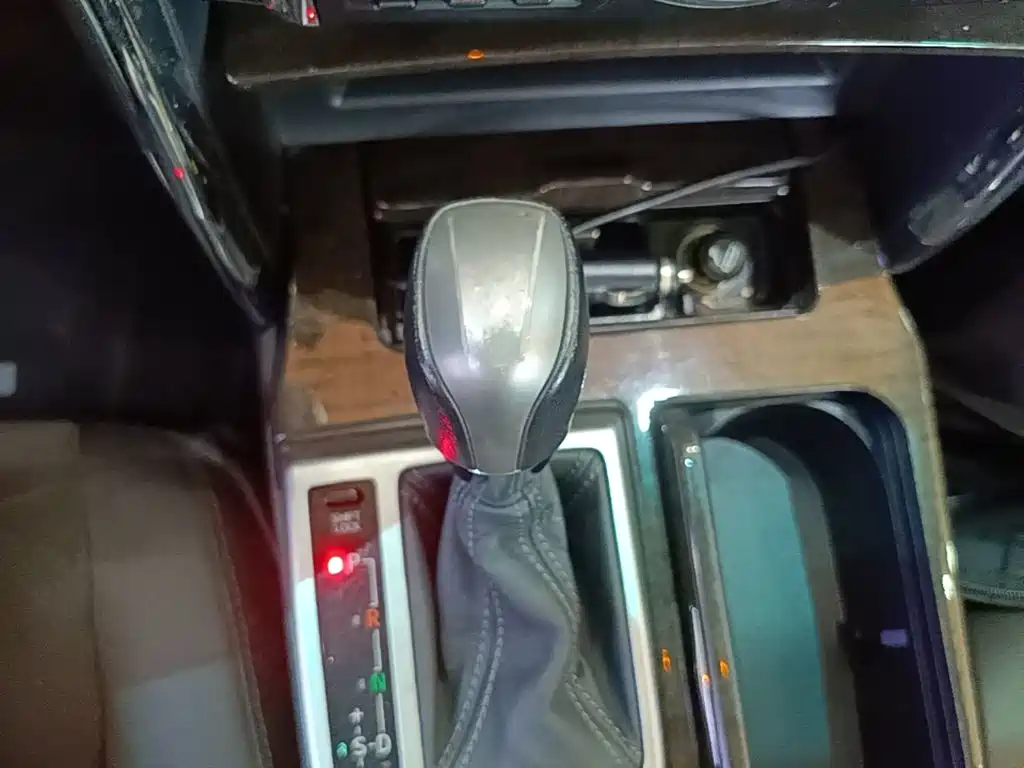 Toyota Reiz — миниатюра 14