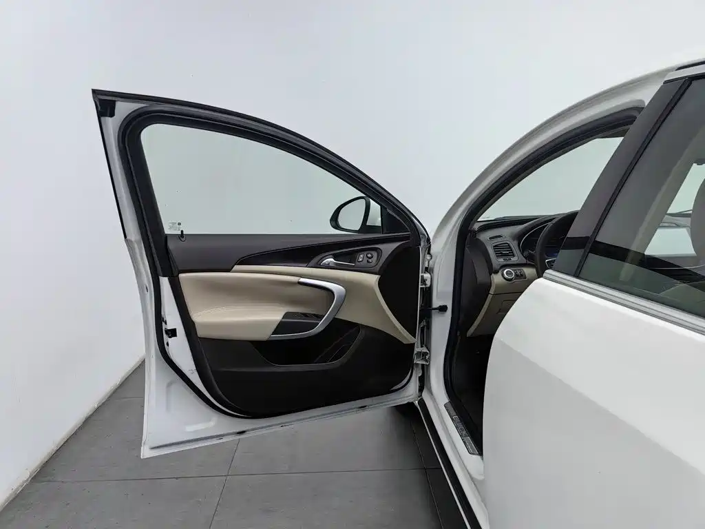 Buick Regal — миниатюра 8