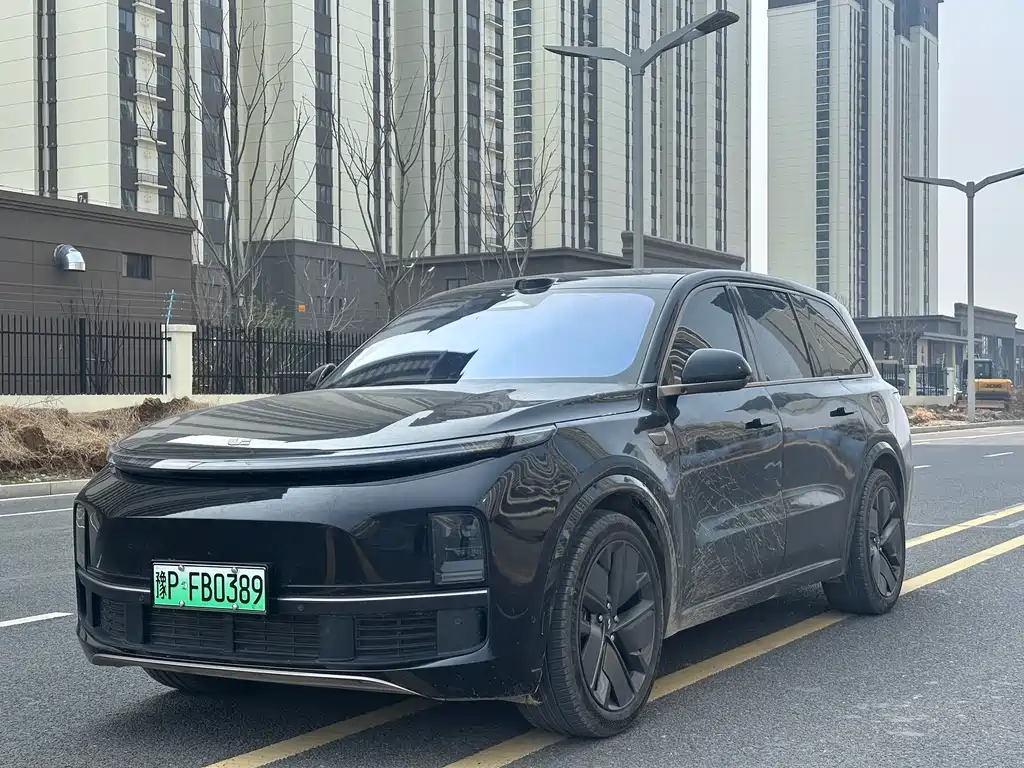 Li Auto Li L9 2025