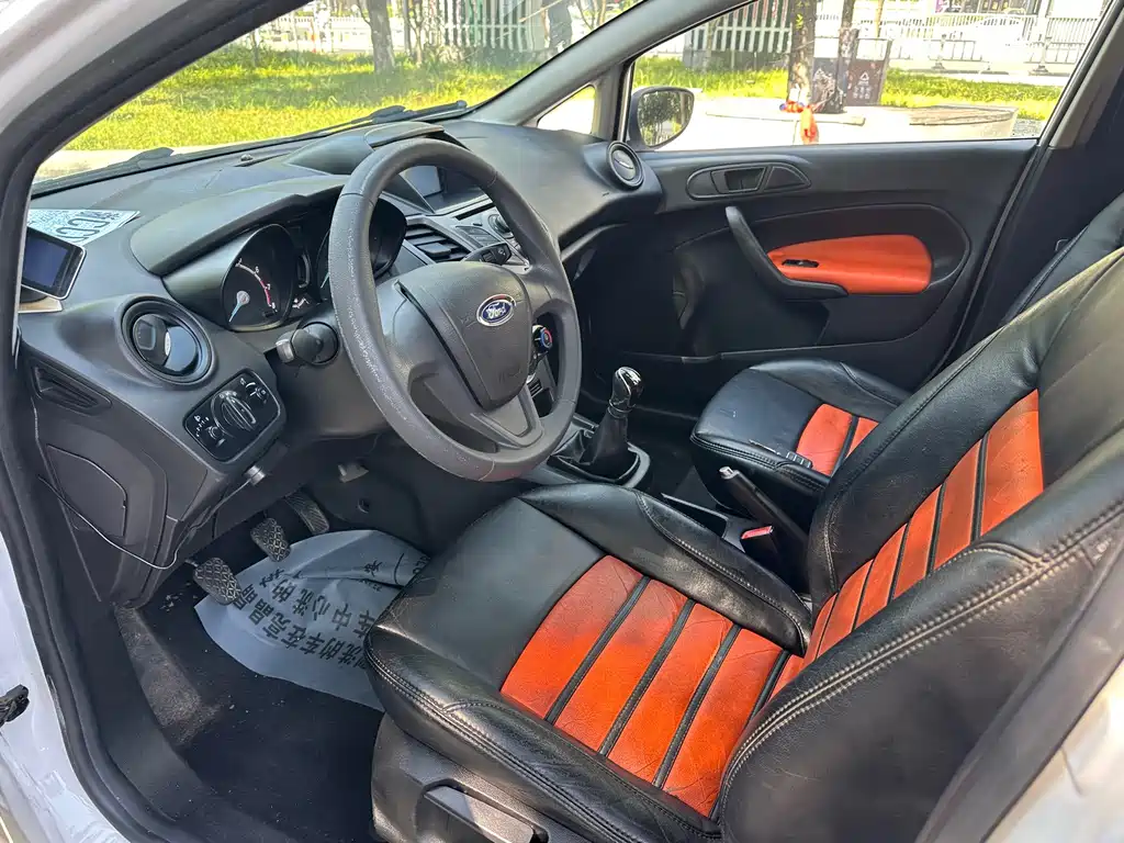 Ford Fiesta — миниатюра 13