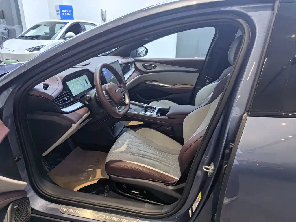 BYD Seal 07 DM-i — миниатюра 2