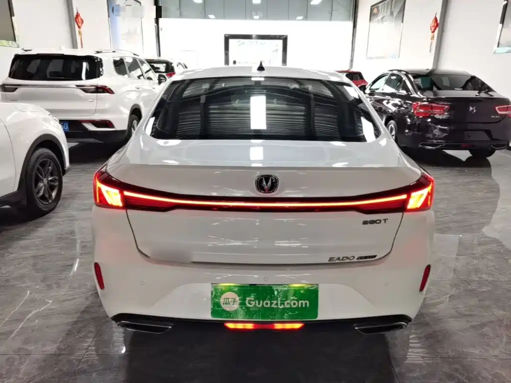 Changan Eado — миниатюра 6