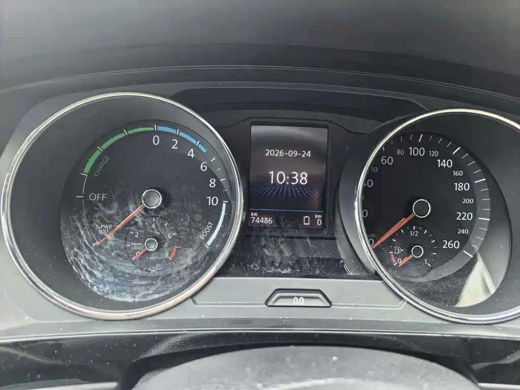Volkswagen Tiguan L PHEV — миниатюра 4