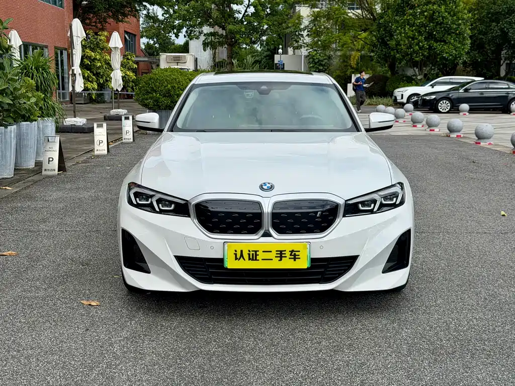 BMW i3 — миниатюра 8