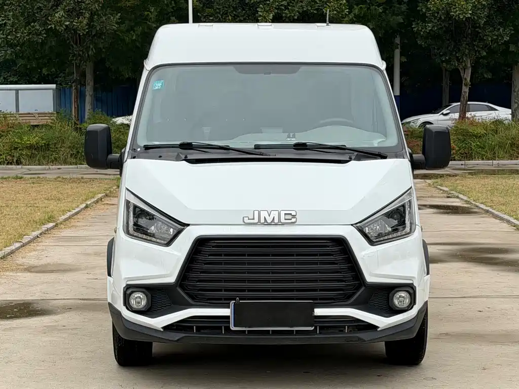 JMC Tesla — миниатюра 2