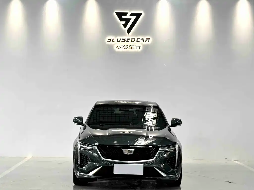 Cadillac CT4 2020 28T Fashion