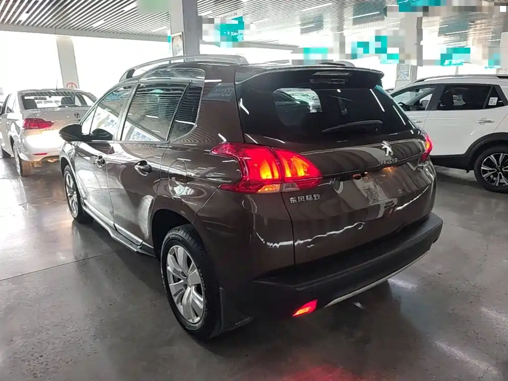 Peugeot 2008 — миниатюра 23