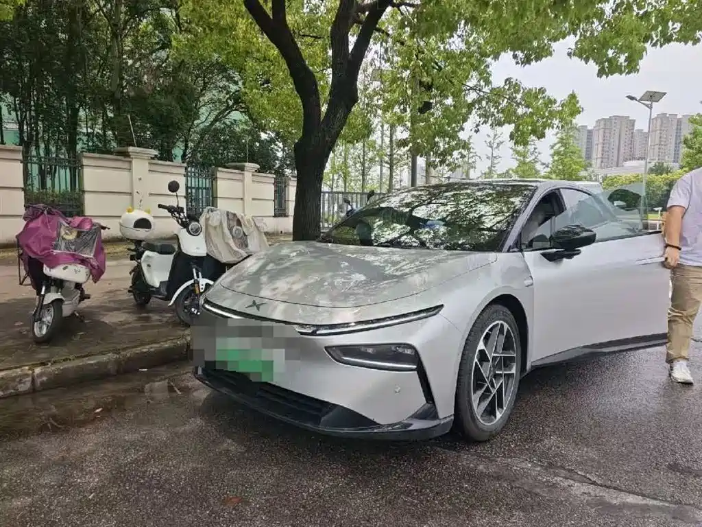 XPeng P7+