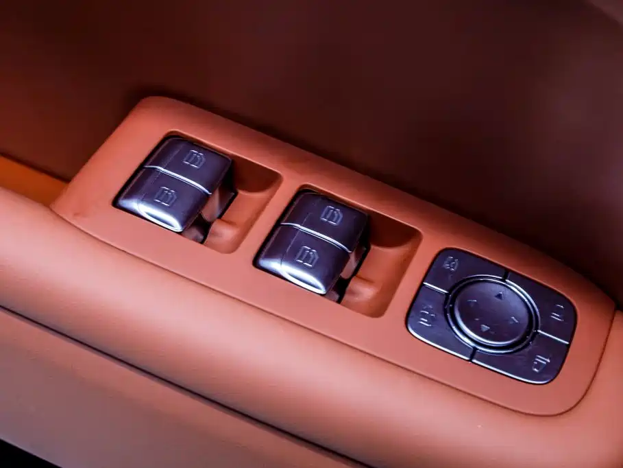 Li Auto Li L8 — миниатюра 26