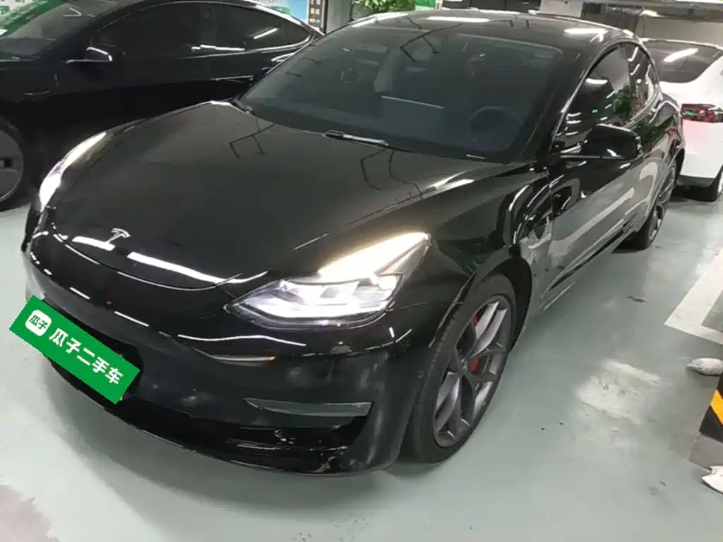 Tesla Model 3 — миниатюра 2